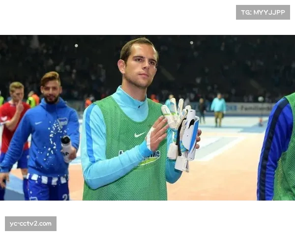 柏林赫塔球迷团体发起慈善跑，为本地青训学院募集资金